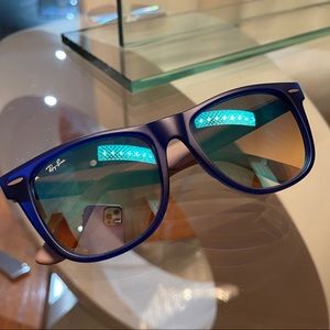 Ray-Ban sunglasses 💯% authentic!!